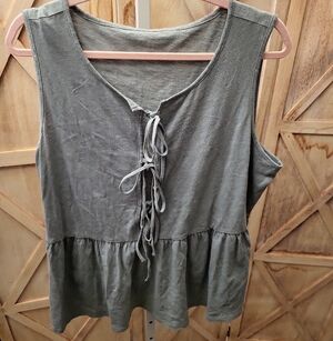 Nwot torrid sz 0 peplum tank